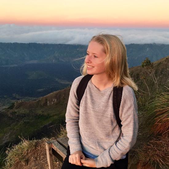 internship-startup-bali-travel