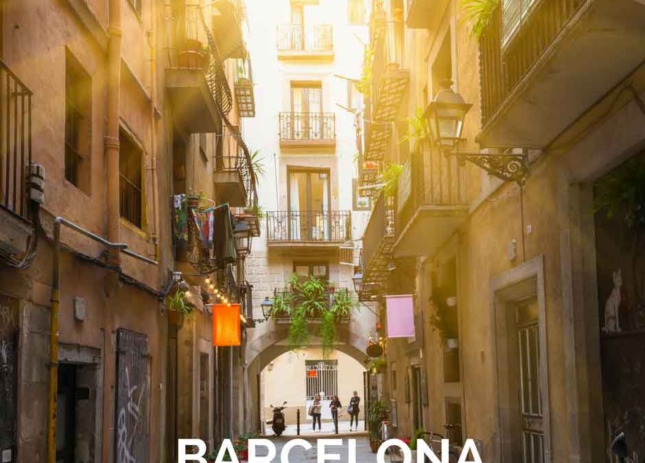 barcelona-streets-sunset-text-1