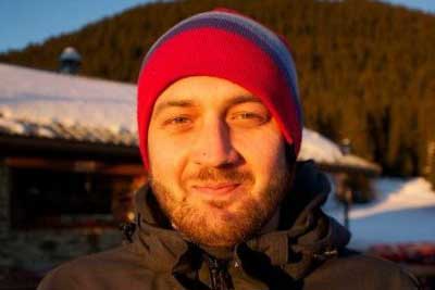 portrait-snow-mountains