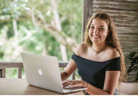 camille-intern-startup-bali